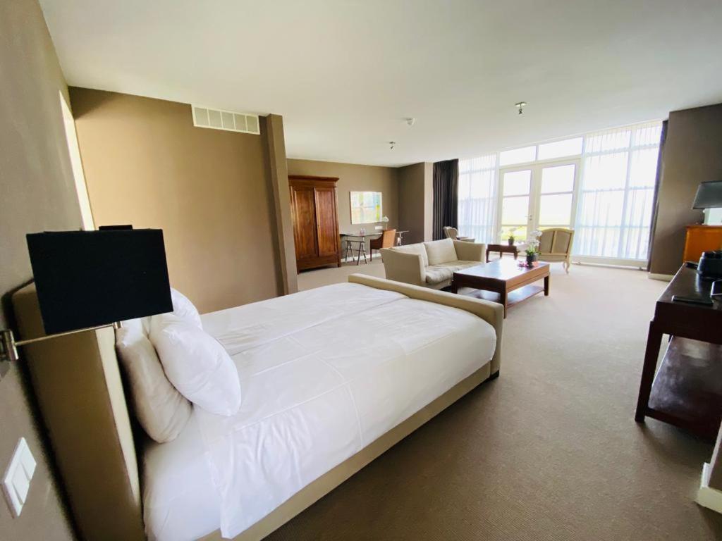 Landhotel De Ijsvogel 圣尼古拉斯哈 外观 照片